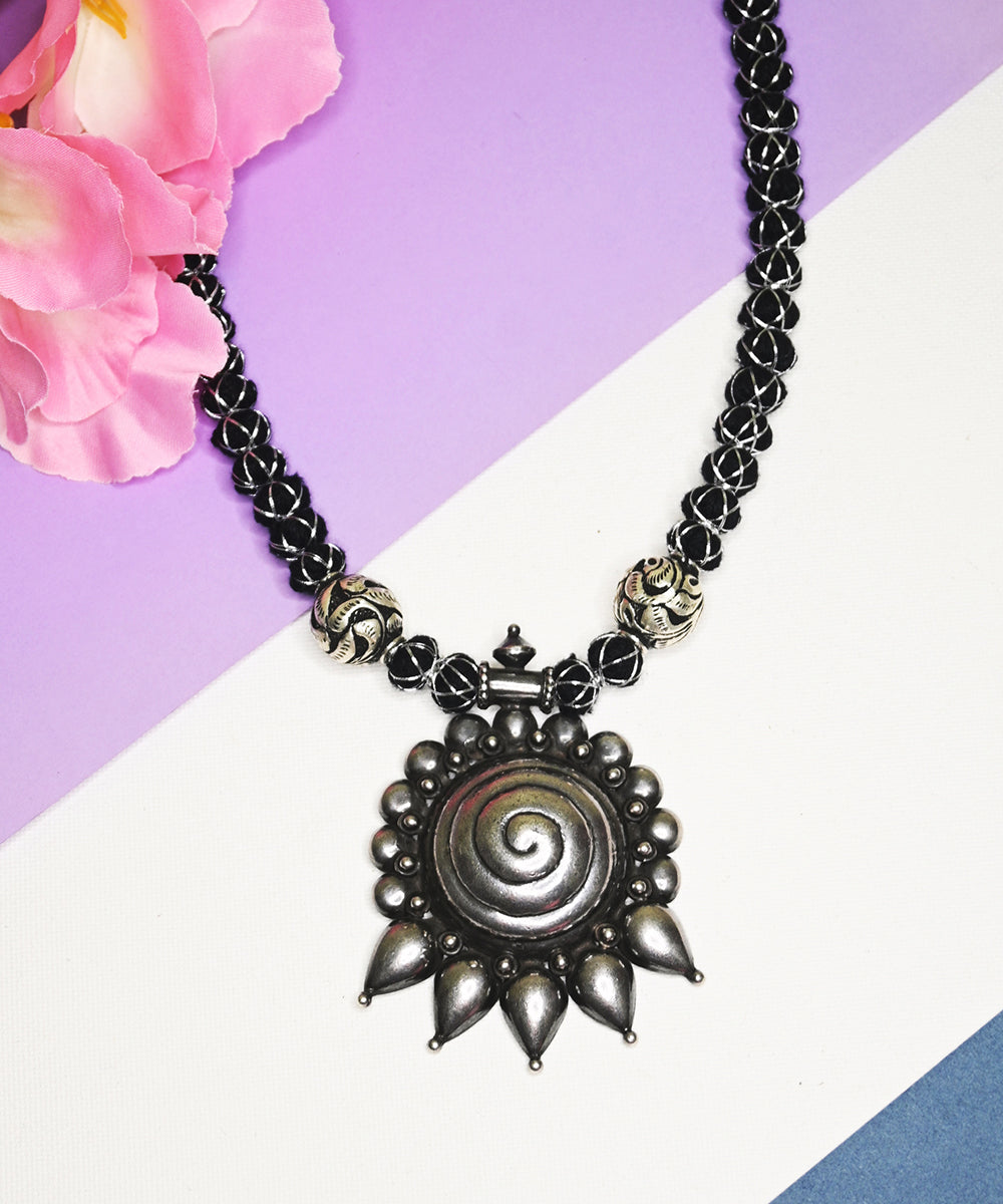 Arooba_Handcrafted_Oxidised_Pure_Silver_Necklace_WeaverStory_01