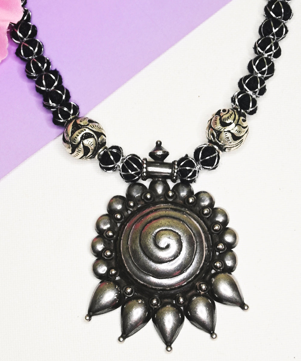 Arooba_Handcrafted_Oxidised_Pure_Silver_Necklace_WeaverStory_02