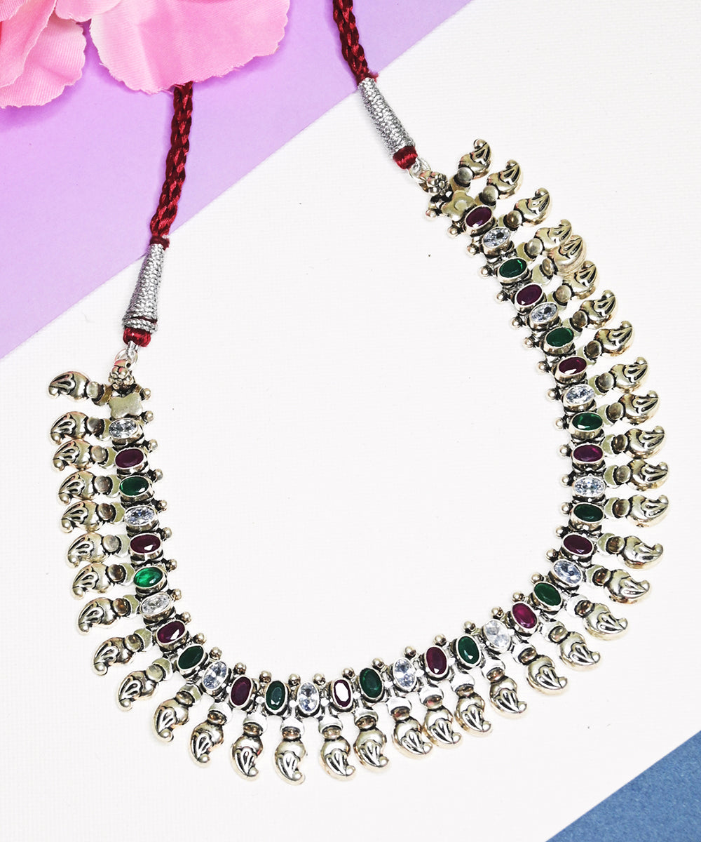 Fizza_Handcrafted_Oxidised_Pure_Silver_Necklace_With_Green_Onyx_And_Ruby_WeaverStory_02