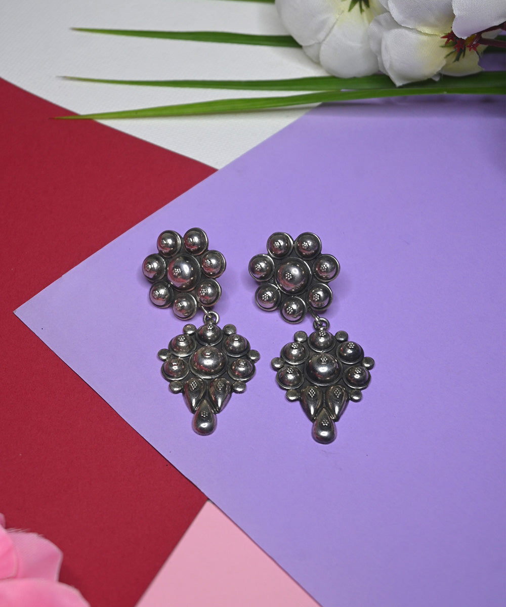 Aliza_Handcrafted_Oxidised_Pure_Silver_Earrings_WeaverStory_01