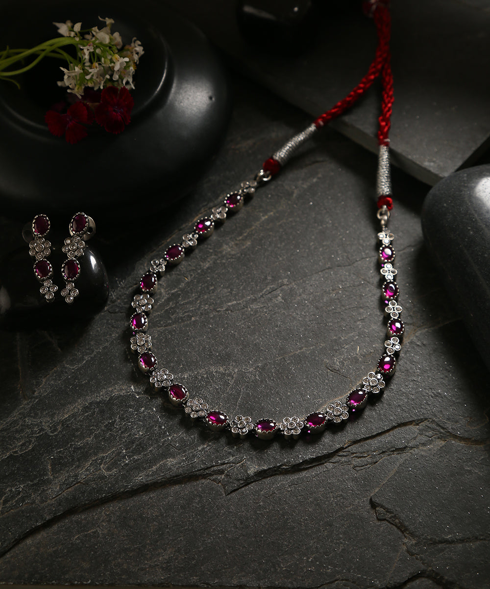 Serafina_Handcrafted_Oxidised_Pure_Silver_Necklace_Set_WeaverStory_01