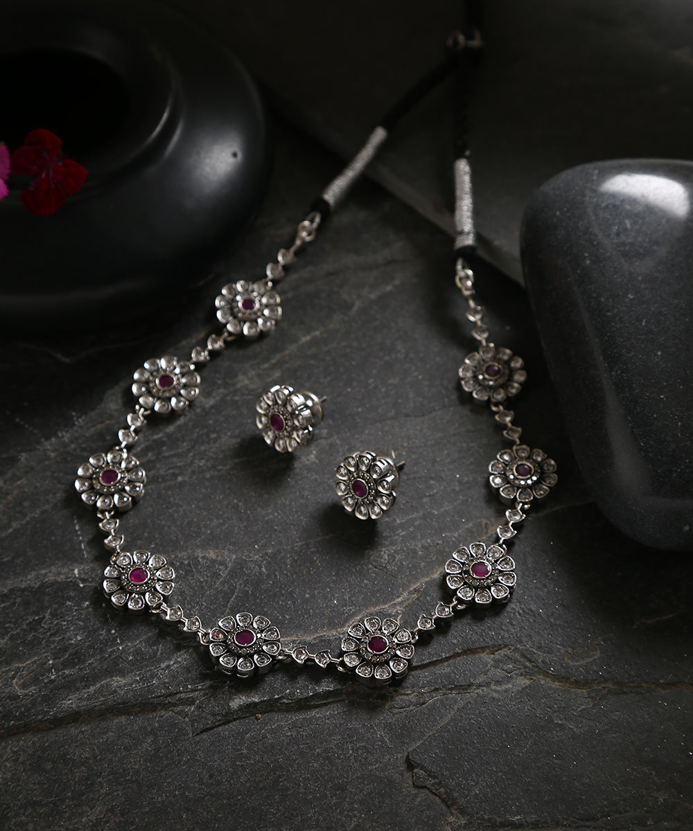 Kiyana_Handcrafted_Oxidised_Pure_Silver_Necklace_Set_With_Colorful_Beads_WeaverStory_01