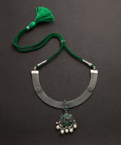 Aarav_Handcrafted_Green_Oxidised_Pure_Silver_Necklace_With_Pendant_WeaverStory_02