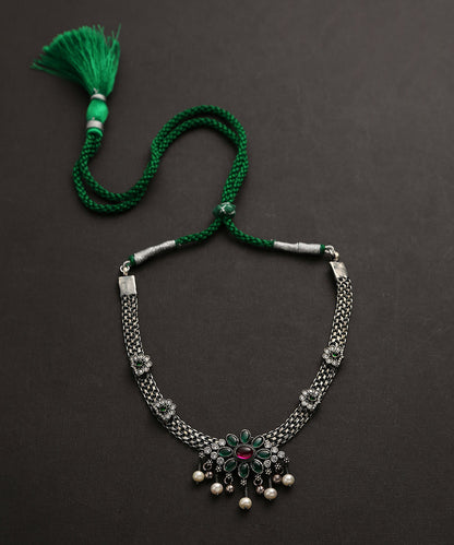 Paras_Handcrafted_Red_And_Green_Oxidised_Pure_Silver_Necklace_Pearls_Hangings_WeaverStory_02