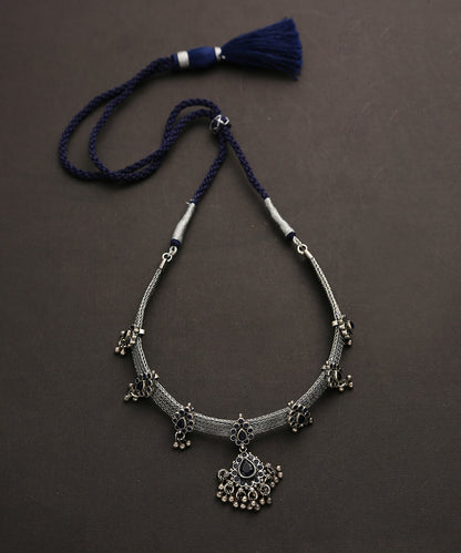 Zeehan_Handcrafted_Oxidised_Pure_Silver_Necklace_With_Ghunghroo_WeaverStory_02