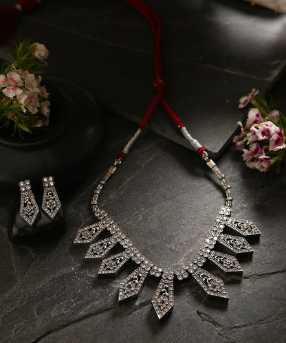 Anaisha_Handcrafted_Oxidised_Pure_Silver_Necklace_Set_With_Multiple_Pendants_WeaverStory_01