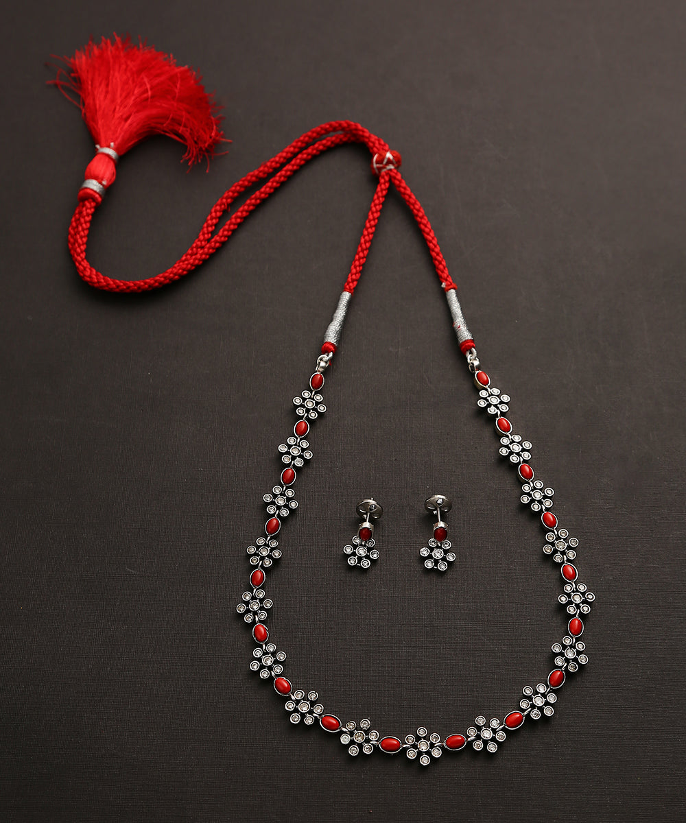 Bhamini_Handcrafted_Oxidised_Pure_Silver_Red_Necklace_Set_WeaverStory_02