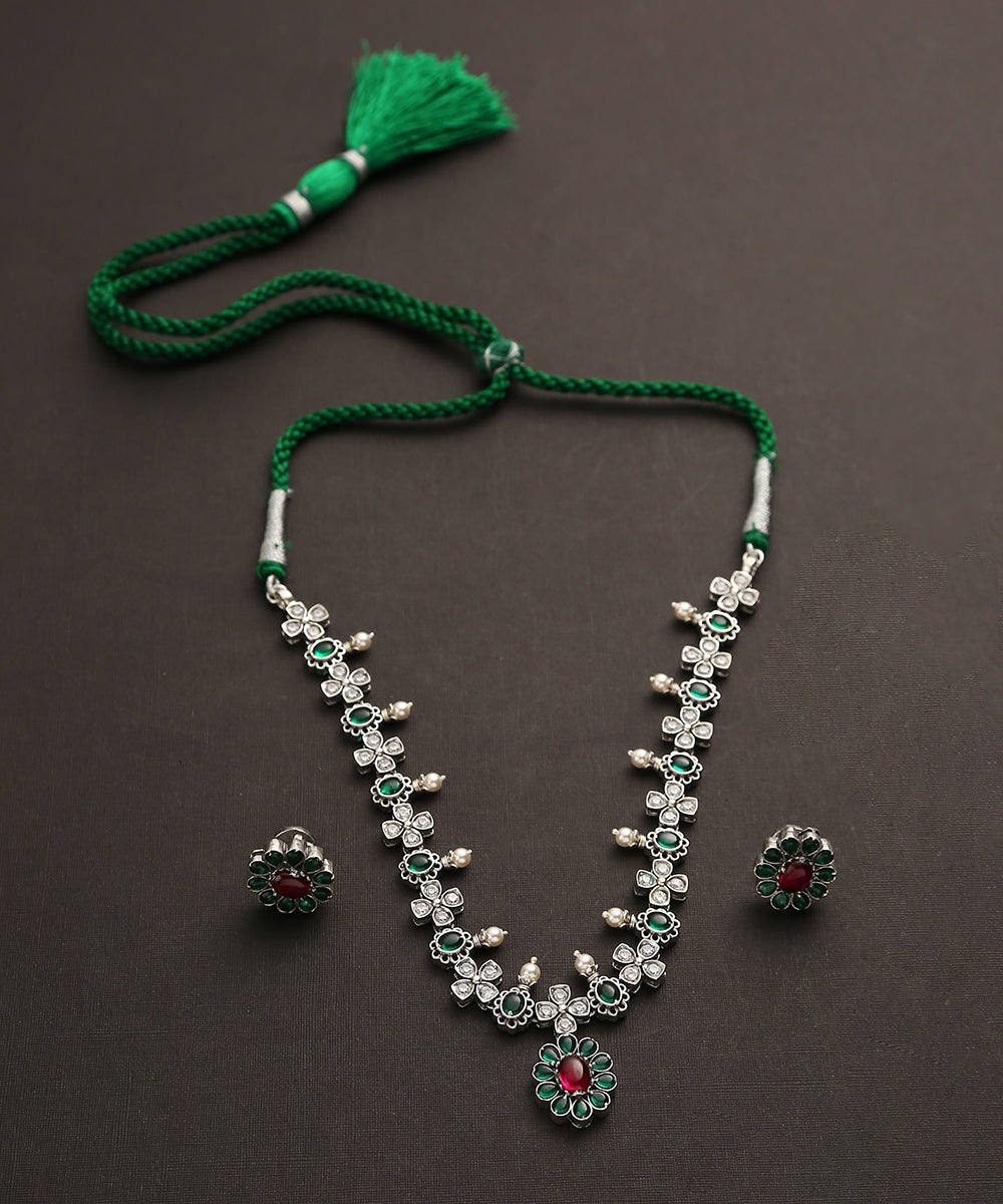 Red_And_Green_Gaushik_Handcrafted_Oxidised_Pure_Silver_Necklace_Set_WeaverStory_02