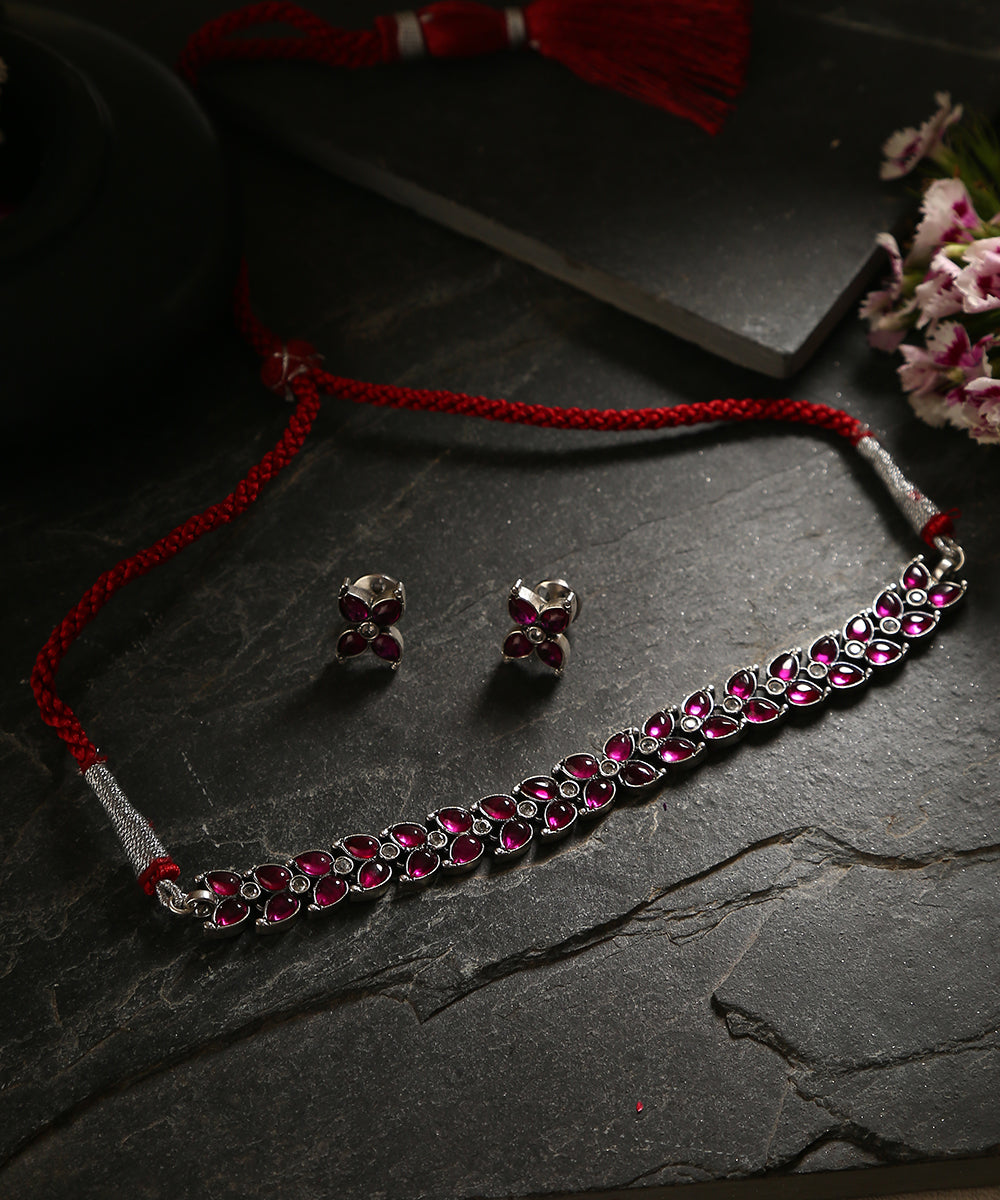 Kaanishk_Handcrafted_Pink_Oxidised_Pure_Silver_Necklace_Set_WeaverStory_01