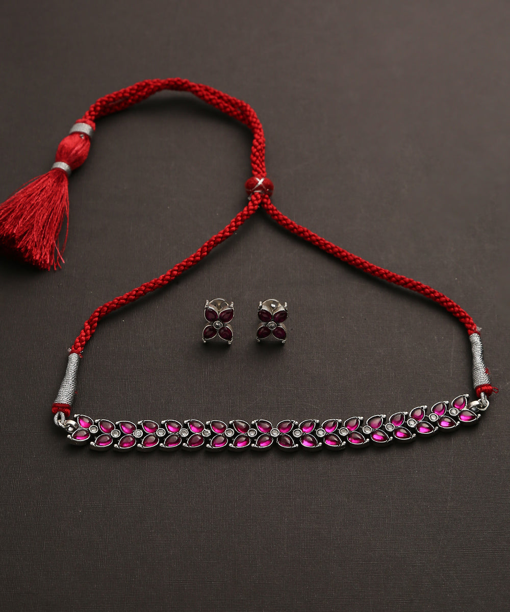 Kaanishk_Handcrafted_Pink_Oxidised_Pure_Silver_Necklace_Set_WeaverStory_02