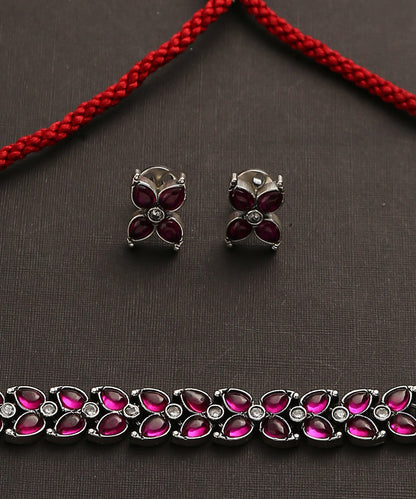 Kaanishk_Handcrafted_Pink_Oxidised_Pure_Silver_Necklace_Set_WeaverStory_03