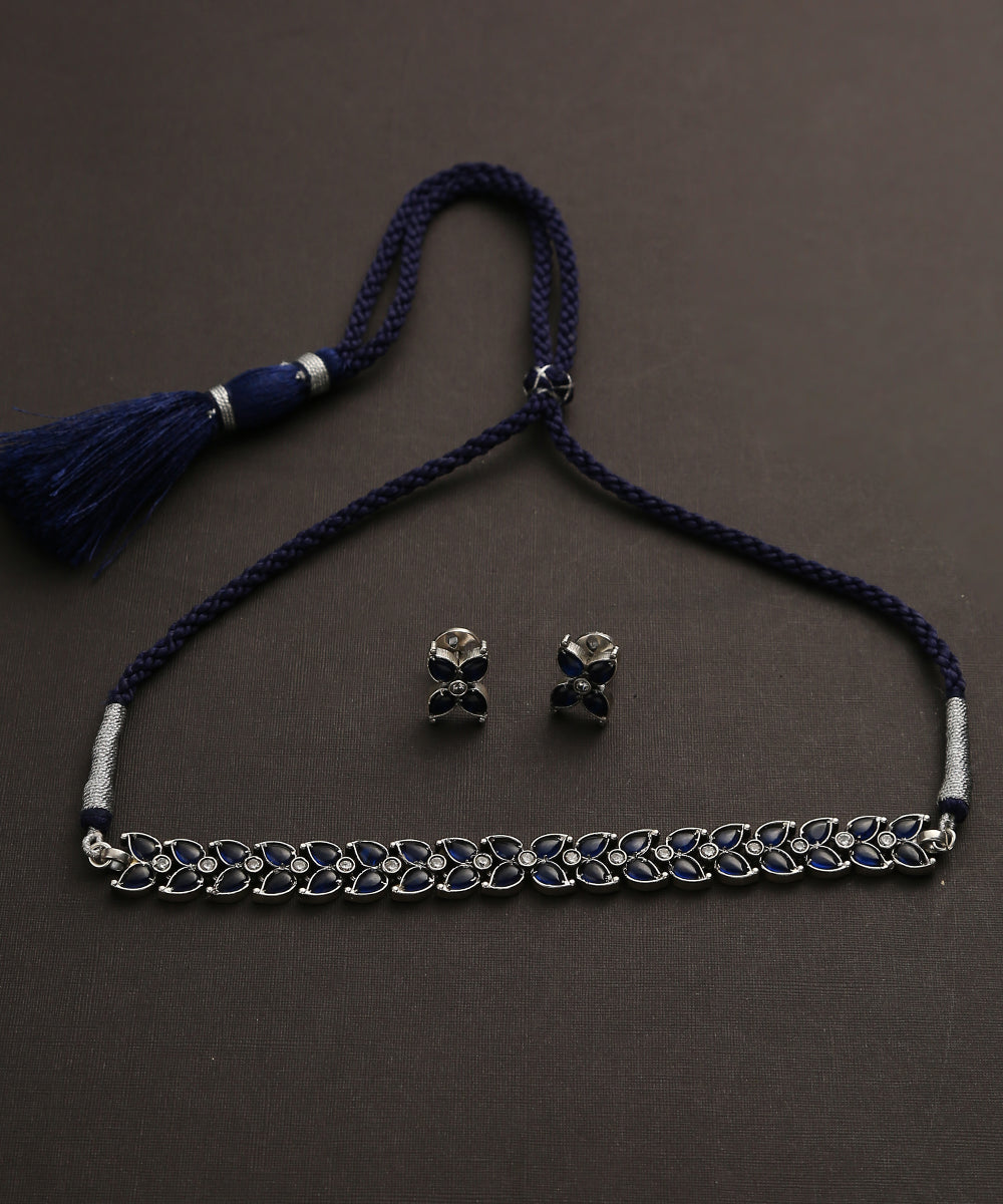 Niranjan_Handcrafted_Oxidised_Pure_Silver_Blue_Necklace_Set_WeaverStory_02