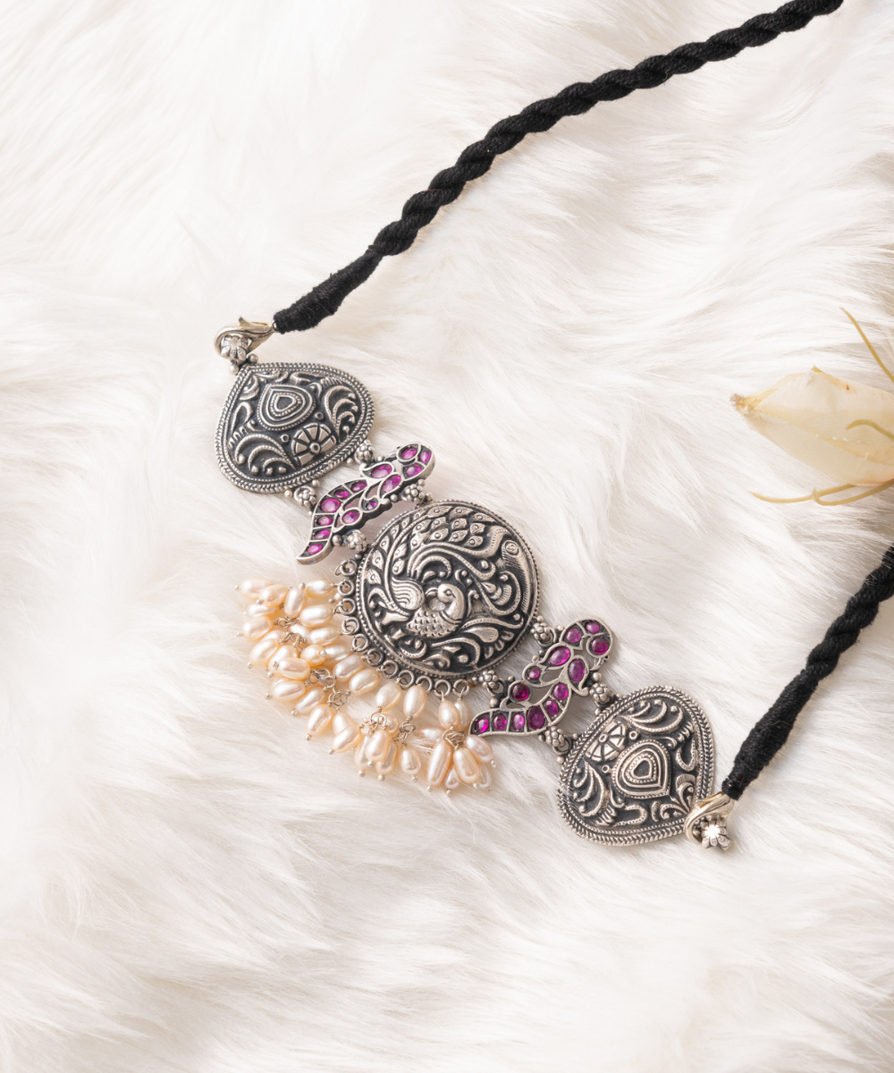 Dania_Handcrafted_Oxidised_Pure_Silver_Necklace_With_Pink_Stones_WeaverStory_01