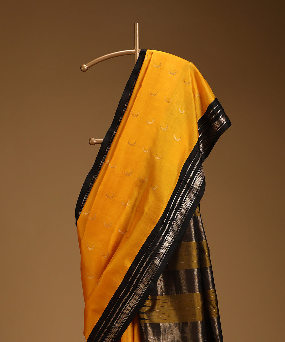 Handloom_Turmeric_Yellow_And_Black_Pure_Mulberry_Silk_Saree_With_Gold_Zari_WeaverStory_02