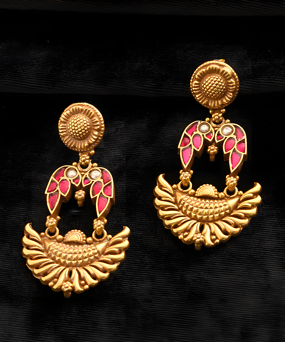 Naitika_Red_Handcrafted_Kundan_Golden_Earrings_In_Pure_Silver_WeaverStory_02