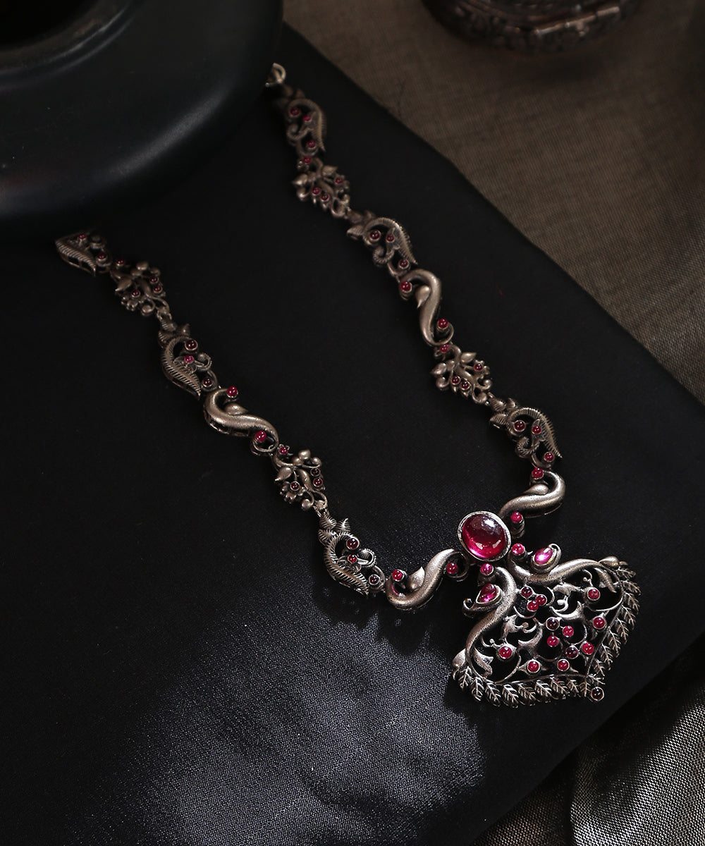 Zaynab_Handcrafted_Pink_Dual_Tone_Tribal_Oxidised_Pure_Silver_Necklace_WeaverStory_01