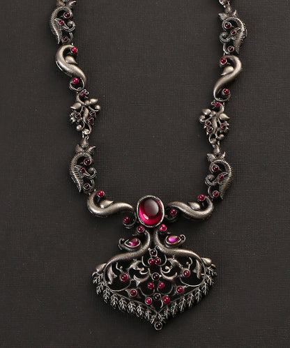 Zaynab_Handcrafted_Pink_Dual_Tone_Tribal_Oxidised_Pure_Silver_Necklace_WeaverStory_03