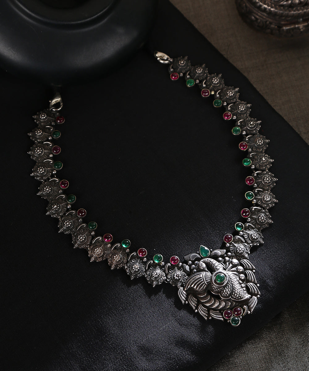 Farida_Handcrafted_Oxidised_Pure_Silver_Tribal_Necklace_WeaverStory_01