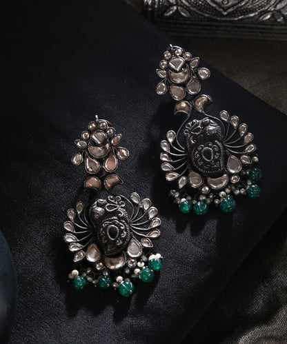 Farahat_Handcrafted_Dual_Tone_Tribal_Oxidised_Pure_Silver_Earrings_WeaverStory_01