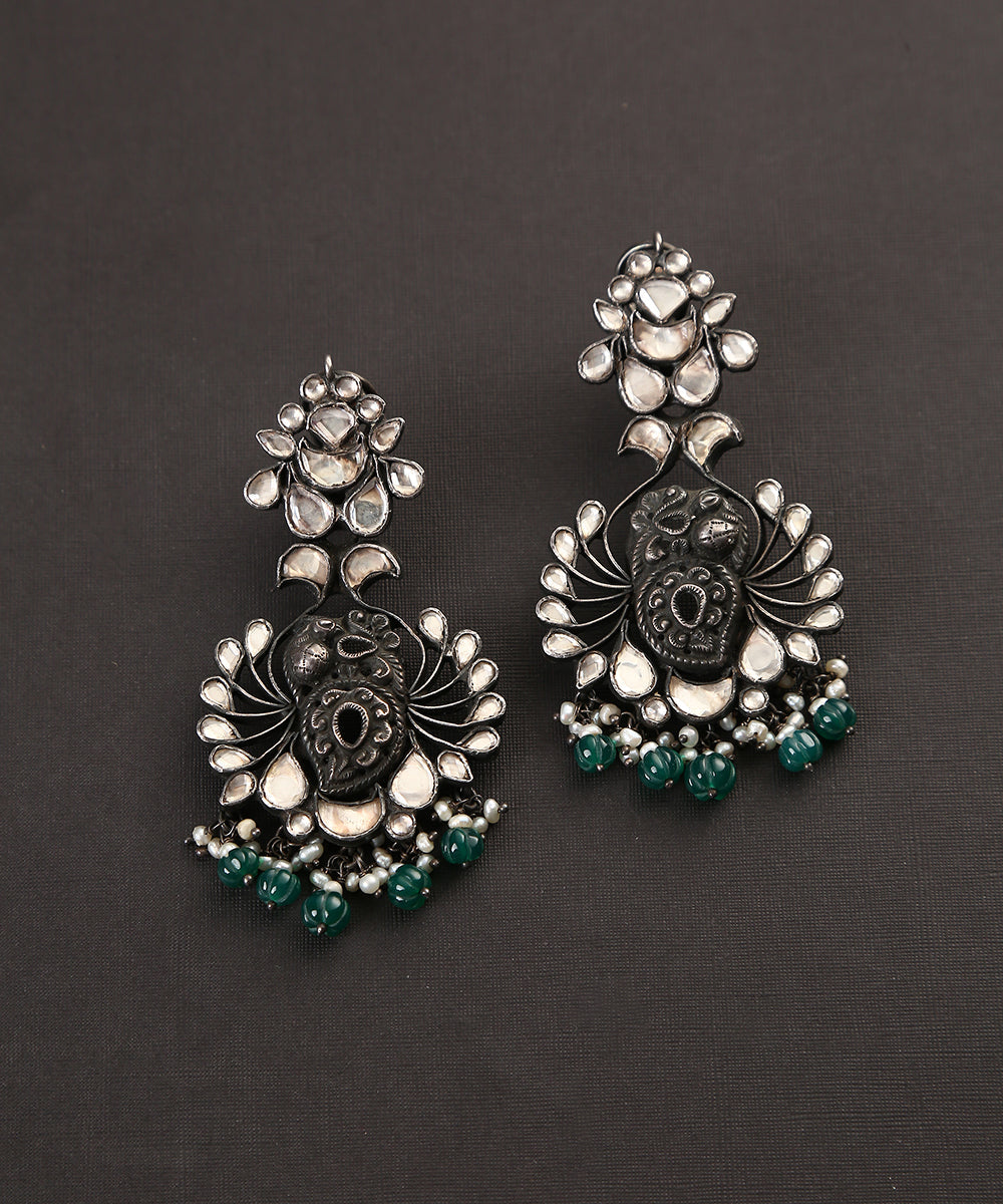 Farahat_Handcrafted_Dual_Tone_Tribal_Oxidised_Pure_Silver_Earrings_WeaverStory_02