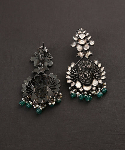 Farahat_Handcrafted_Dual_Tone_Tribal_Oxidised_Pure_Silver_Earrings_WeaverStory_03
