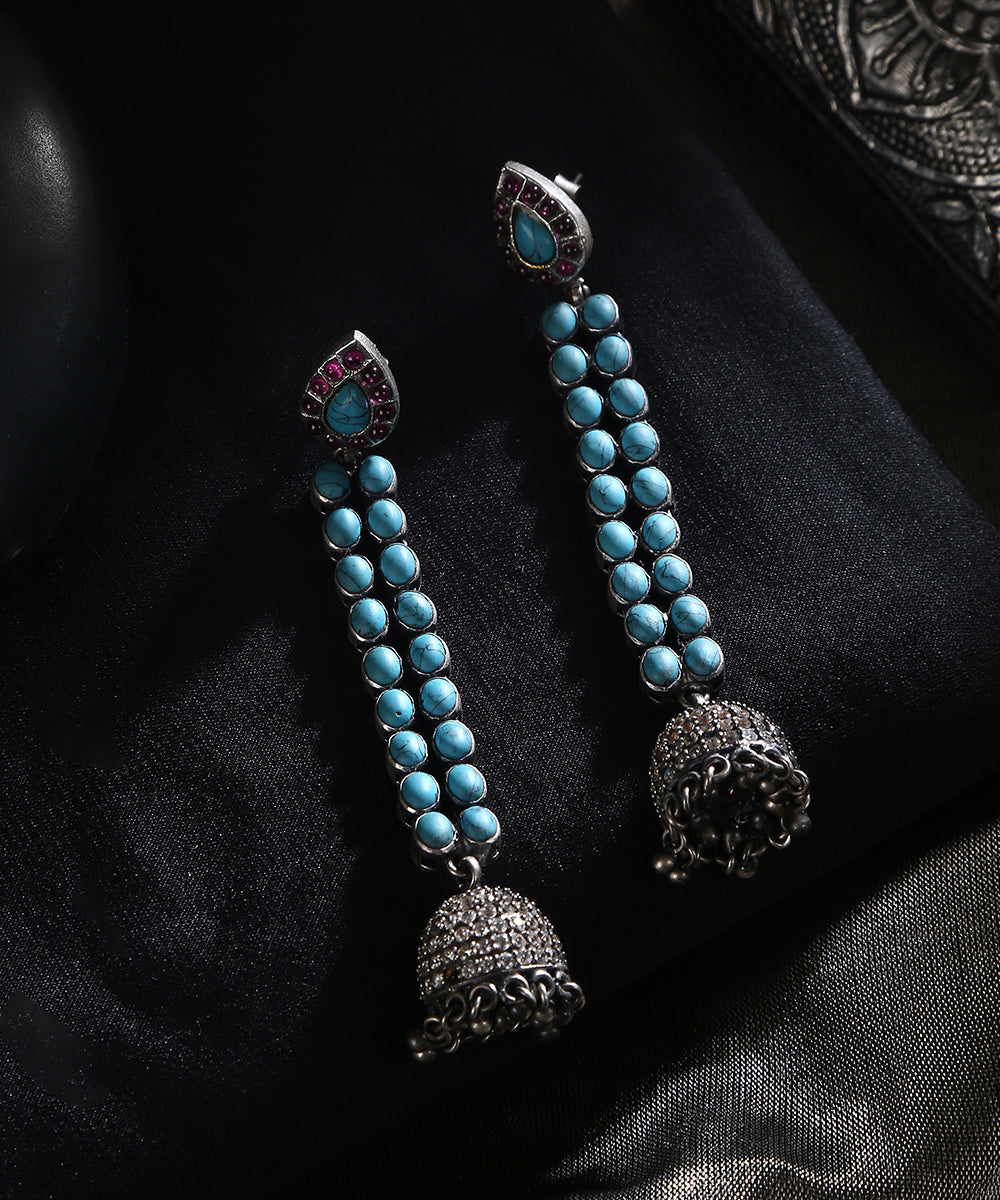 Gharam_Handcrafted_Red_Green_Tribal_Oxidised_Pure_Silver_Earrings_WeaverStory_01