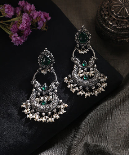 Saba_Red_Oxidised_Pure_Silver_Earrings_With_Kundan_WeaverStory_01