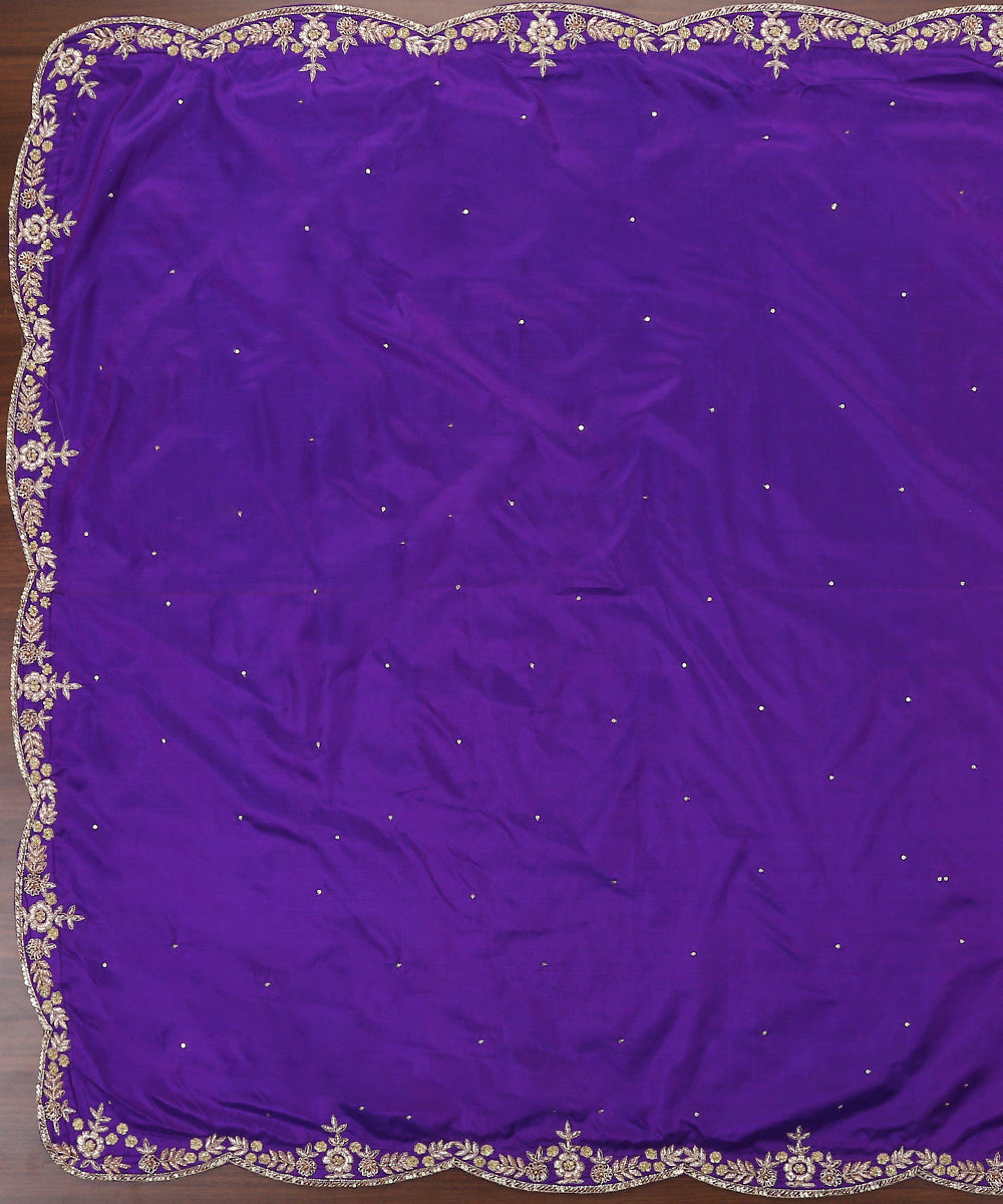 Handloom_Purple_Pure_Katan_Silk_Hand_Embroidered_Scalloped_Dupatta_WeaverStory_02
