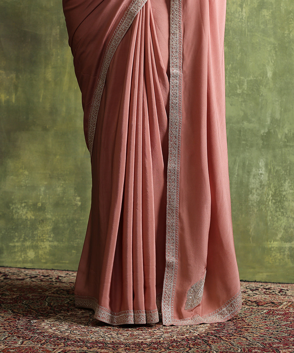 Onion_Pink_Handloom_Crepe_Saree_With_Kashmiri_Tilla_Embroidery_WeaverStory_04