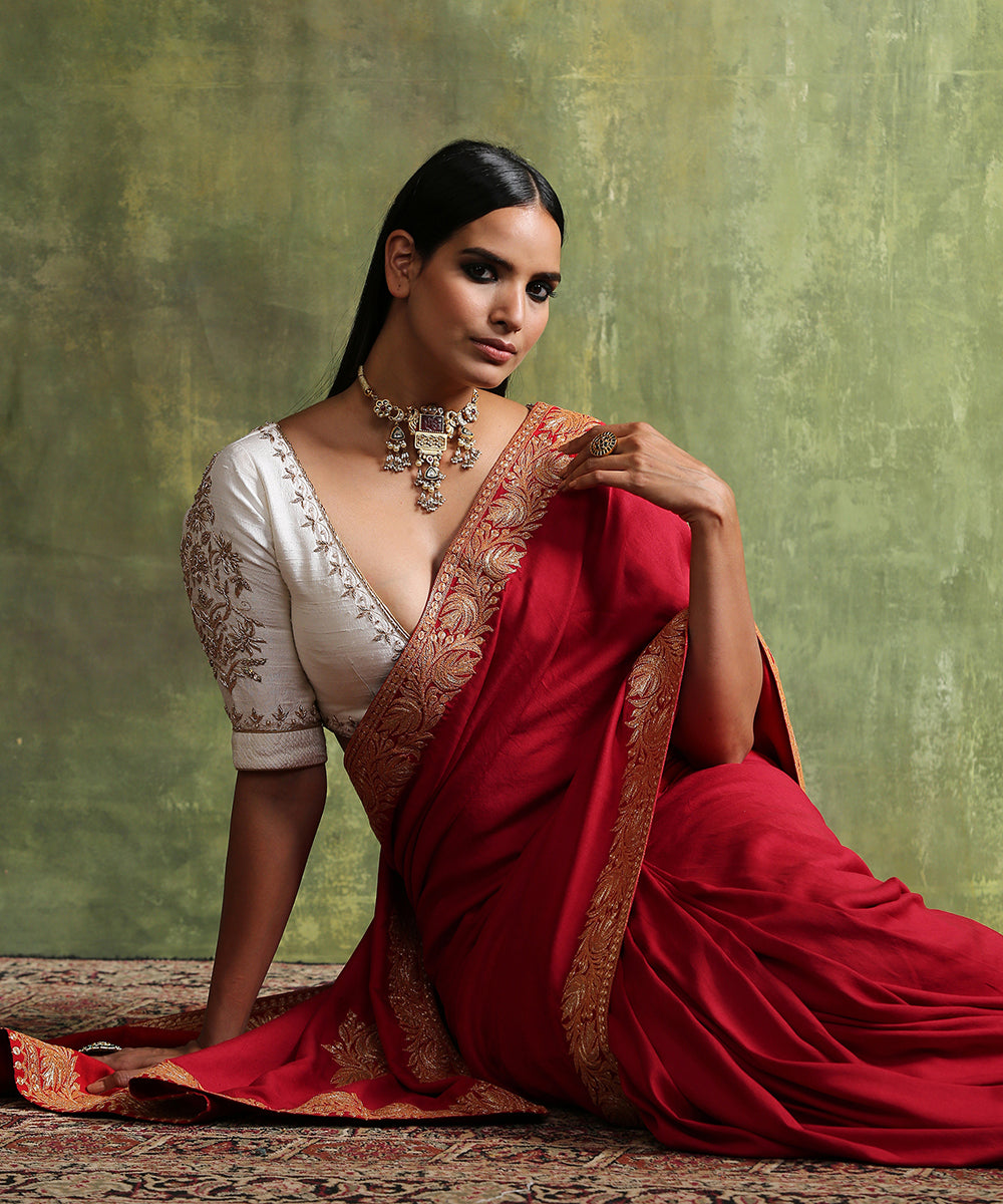 Maroon_Moonga_Handloom_Silk_Saree_With_Kashmiri_Tilla_Embroidery_WeaverStory_01