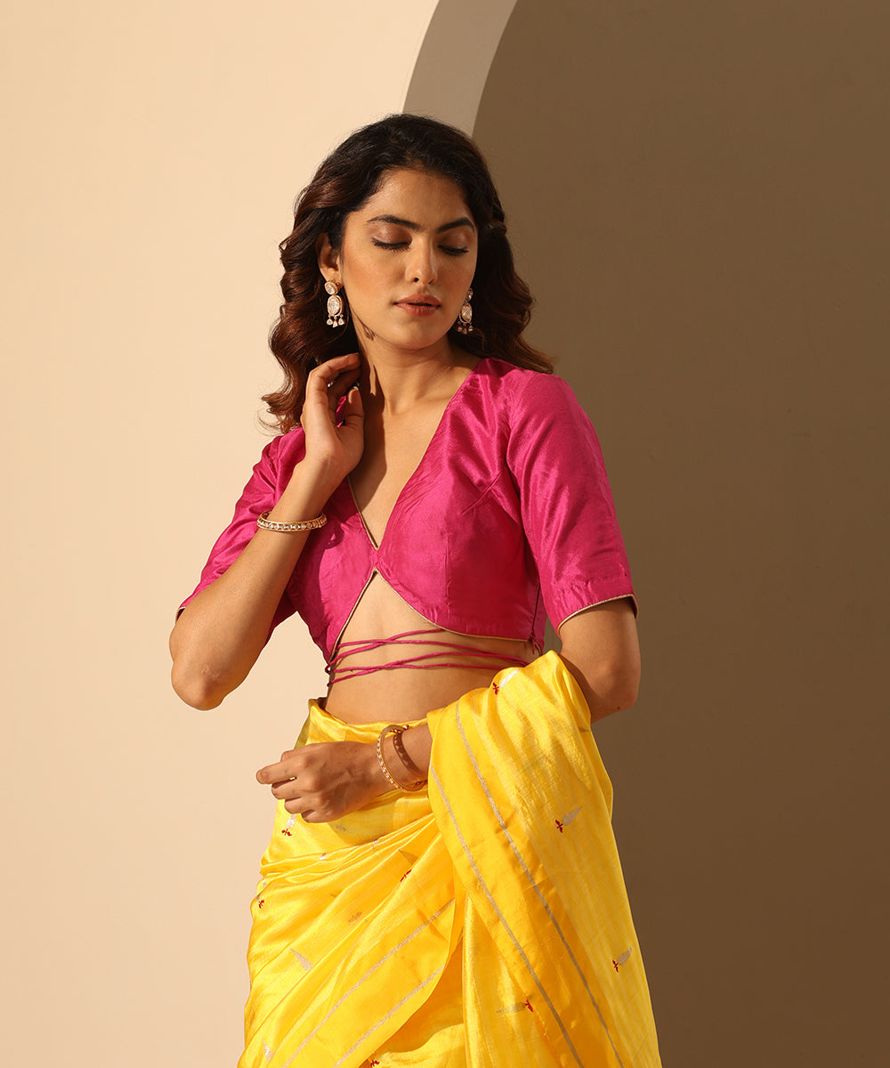 Magenta_Pure_Silk_Blouse_With_Front_Round_Cut_WeaverStory_02