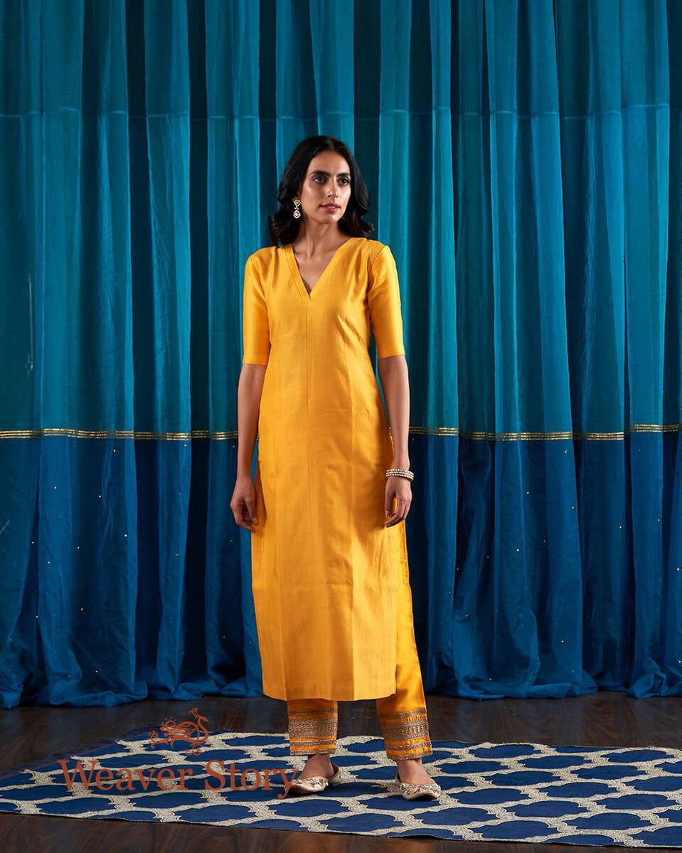 Mustard_Tagai_Tunic_with_Gotta_Farshi_Pants_WeaverStory_01