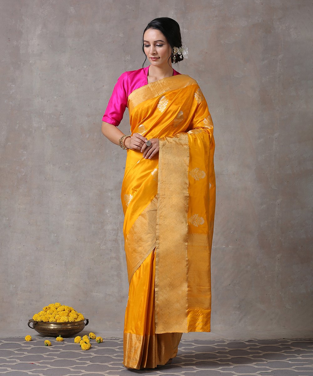 Mustard_Handloom_Pure_Katan_Silk_Banarasi_Saree_with_Kadhwa_Boota_and_Plain_Golden_Border_WeaverStory_01