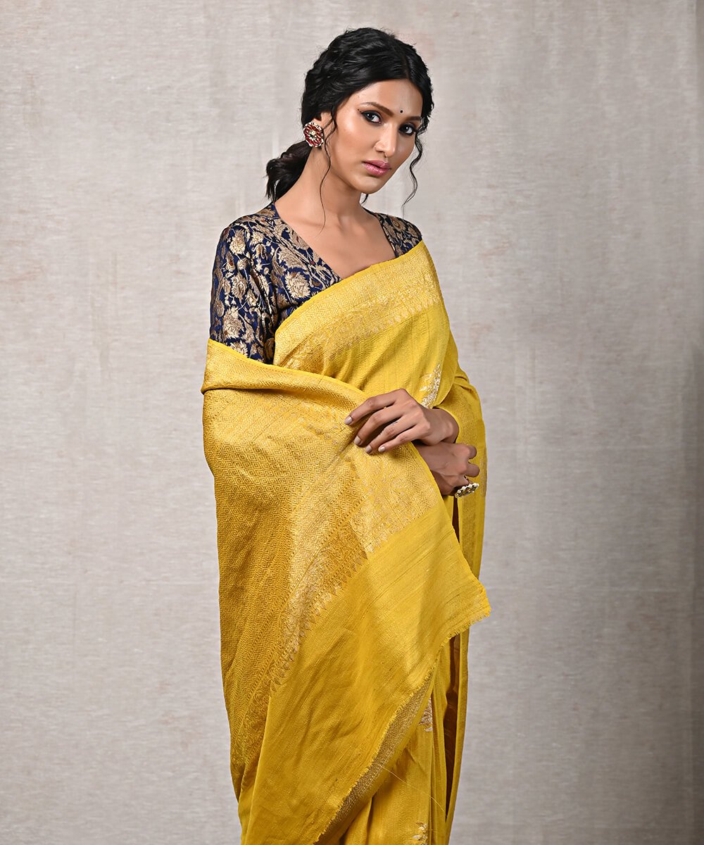 Mustard_Handloom_Pure_Tusser_Banarasi_Georgette_Saree_with_Kadhwa_Booti_WeaverStory_01