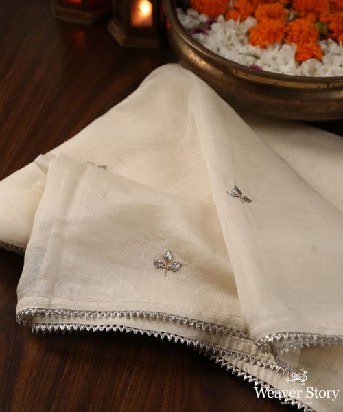 White_Handloom_Organza_Dupatta_with_Diamond_Hand_Embroidered_Motifs_WeaverStory_01