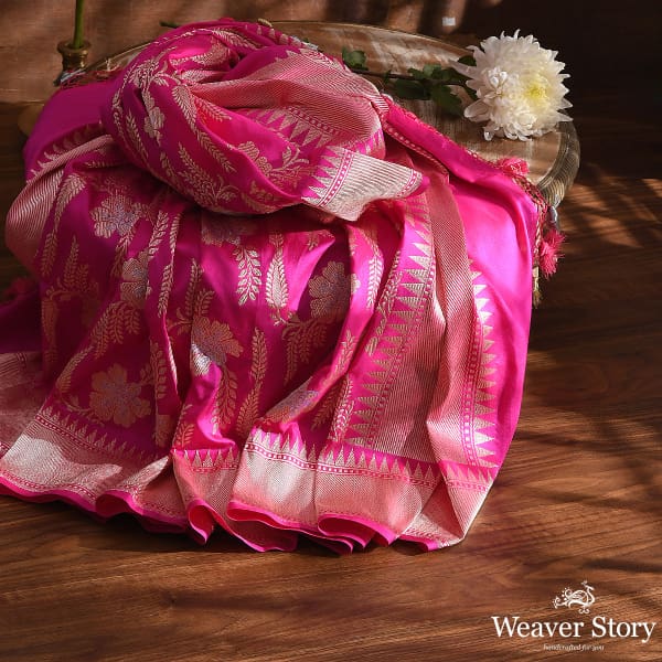 Handwoven_Pink_Kadhwa_Jangla_Dupatta_WeaverStory_01