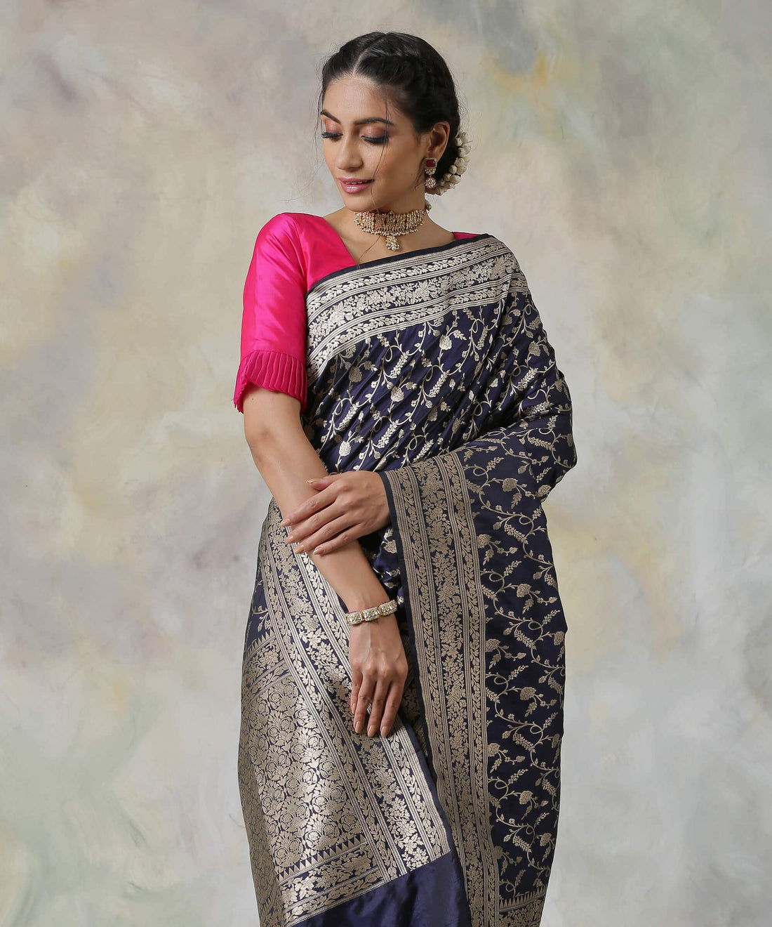 Navy_Blue_Handloom_Banarasi_Katan_Silk_Saree_with_Floral_Jangla_Weave_WeaverStory_01