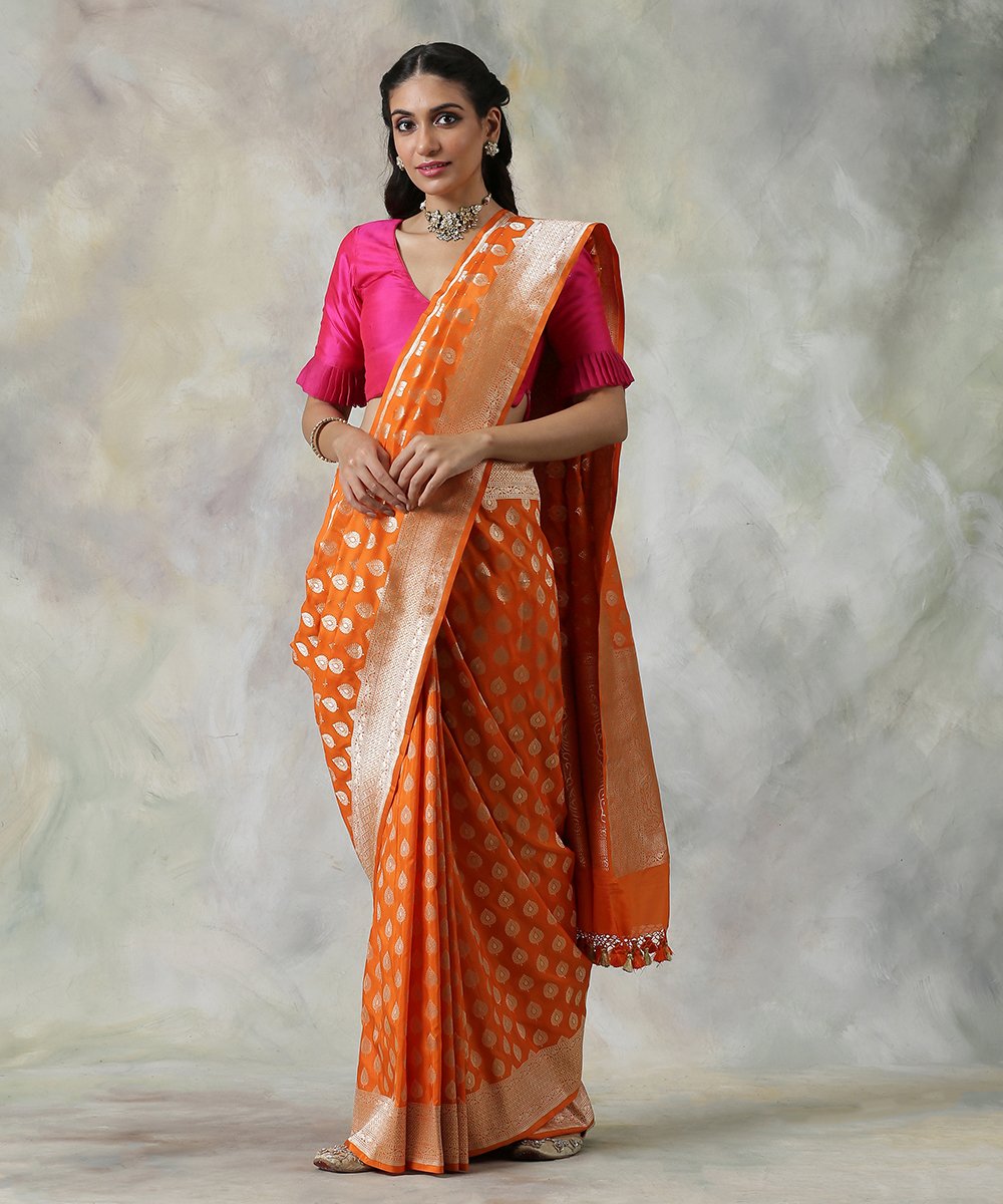 Orange_Handloom_Banarasi_Saree_With_All_Over_Floral_Booti_WeaverStory_02