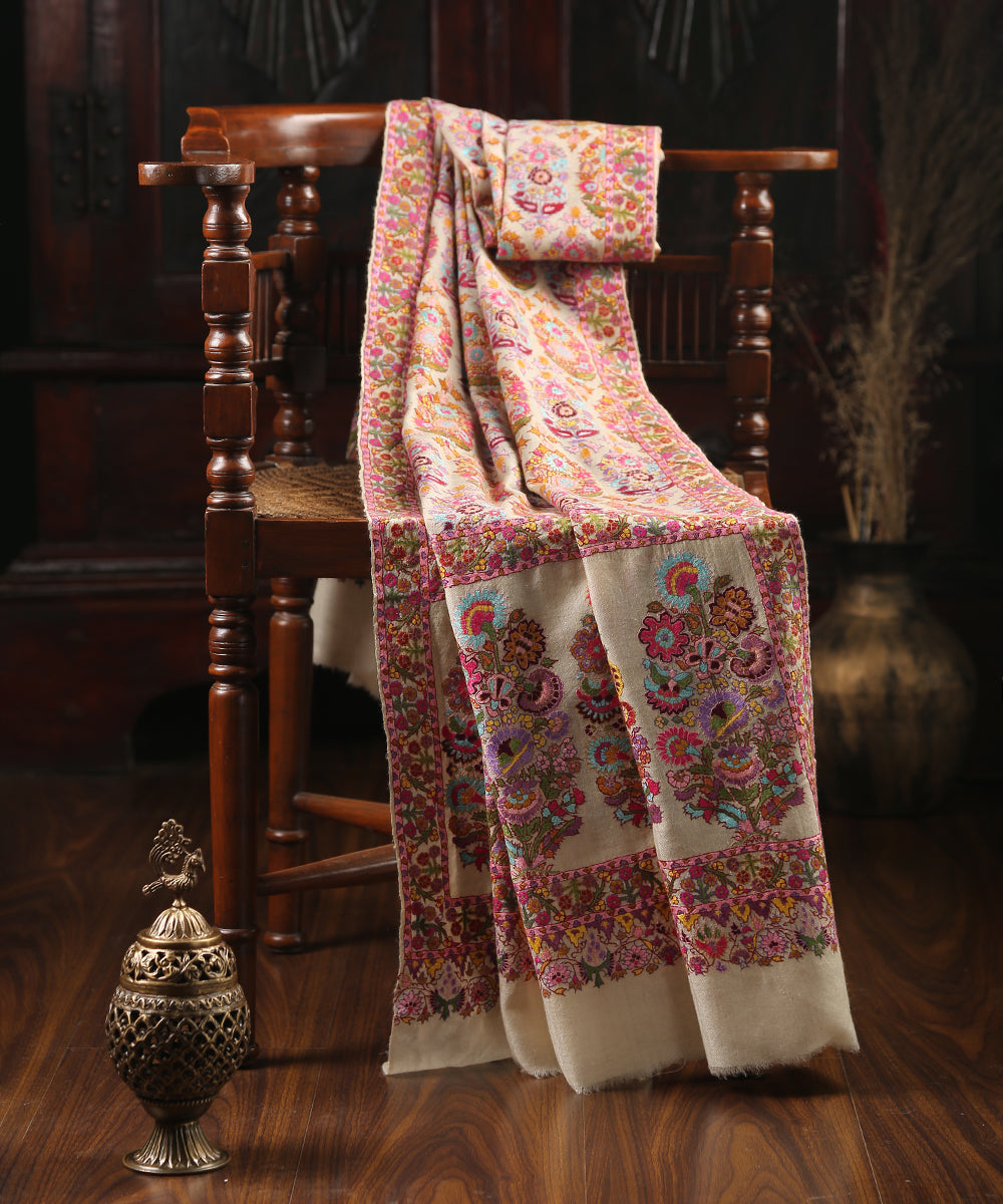 Cream_Handwoven_Pure_Pashmina_Shawl_with_Hand_Embroidered_Jaal_WeaverStory_01