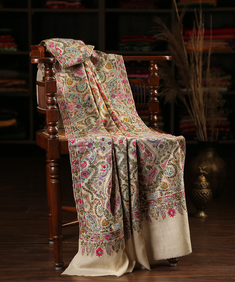 Cream_Pure_Pashmina_Shawl_With_Multicolor_Bharan_Embroidery_WeaverStory_01