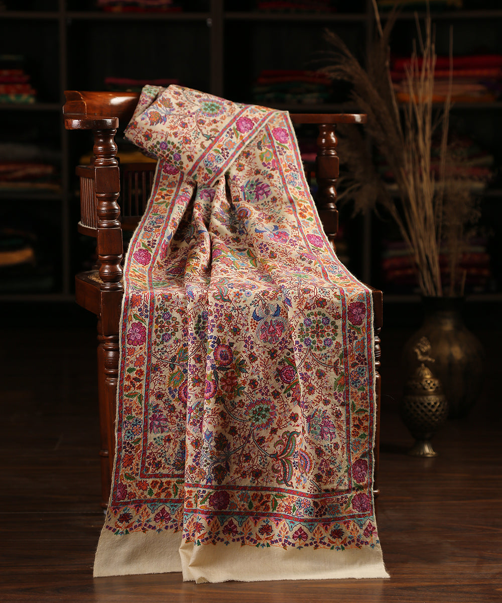 Offwhite Handwoven Pure Pashmina Shawl With Kalamkari And Needlework Floral Jaal