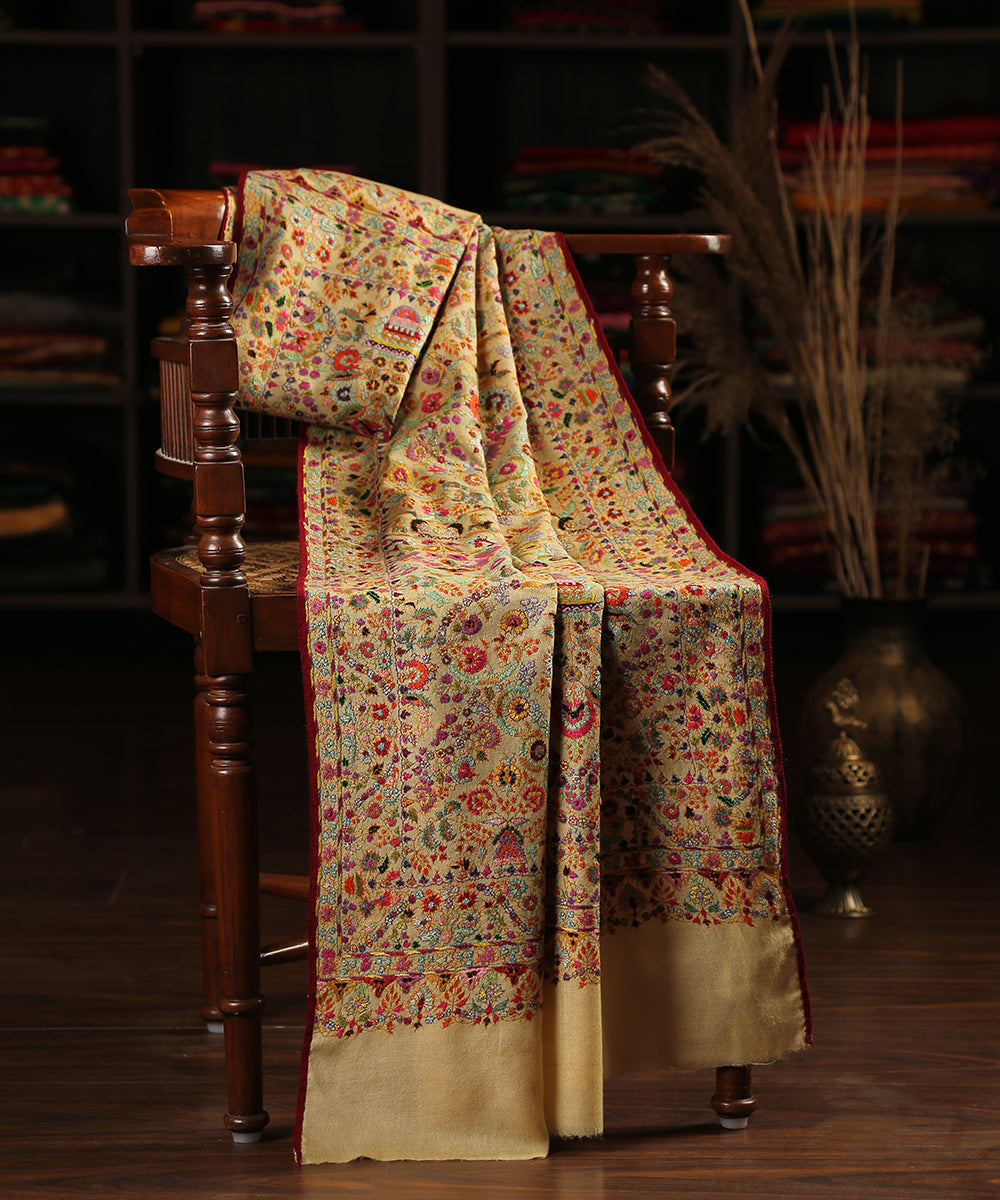 Beige_Handwoven_Pure_Pashmina_Shawl_With_Resham_Bharan_Embroidery_And_Maroon_Piping_WeaverStory_01