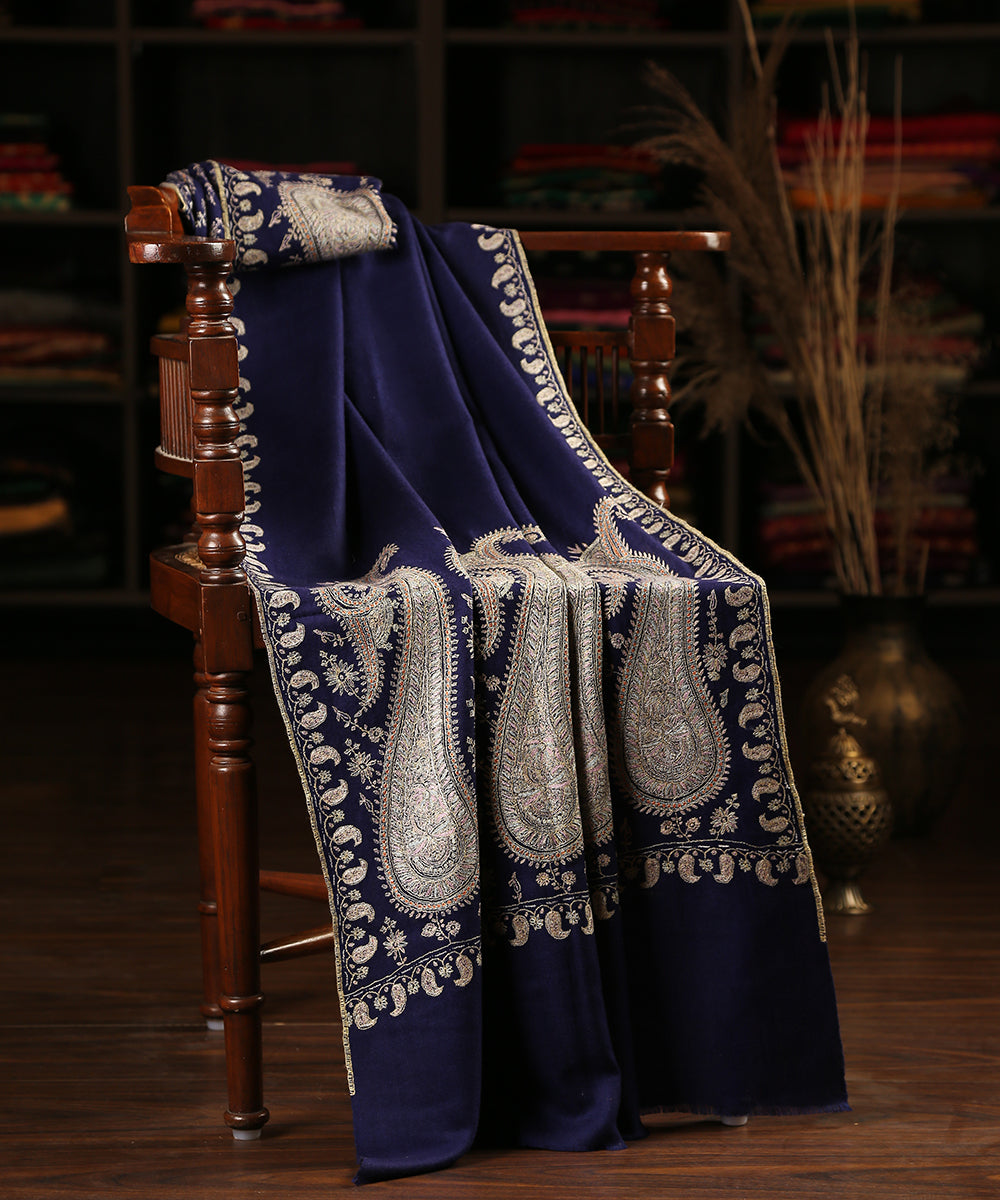 Ink_Blue_Handwoven_Pure_Pashmina_Shawl_With_Large_Paisleys_Hand_Embroidered_With_Sozni_Needle_Work_Embroidery_WeaverStory_01