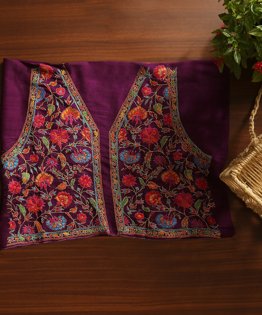 Purple_Raw_Silk_Blouse_Fabric_With_Kalamkari_And_Sozni_Kari_WeaverStory_01