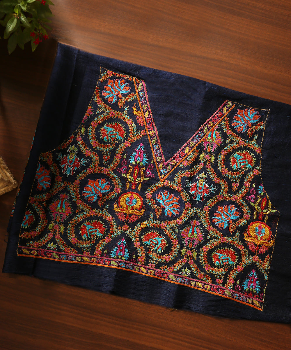 Dark_Blue_Raw_Silk_Blouse_Fabric_With_Kalamkari_And_Sozni_Kari_WeaverStory_01