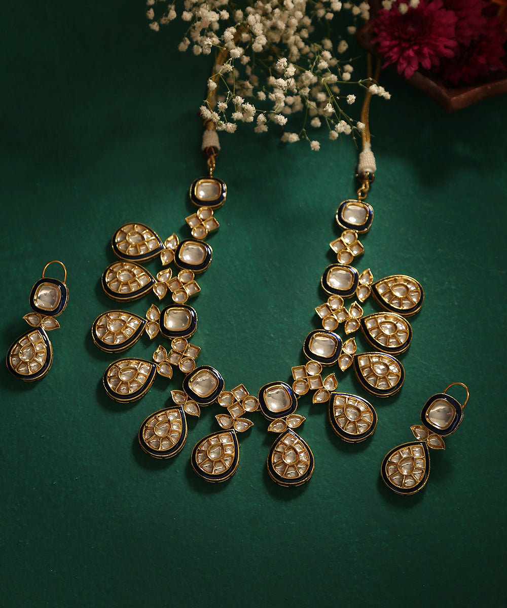Alayna_Handcrafted_Necklace_Sets_With_Kundan_WeaverStory_01