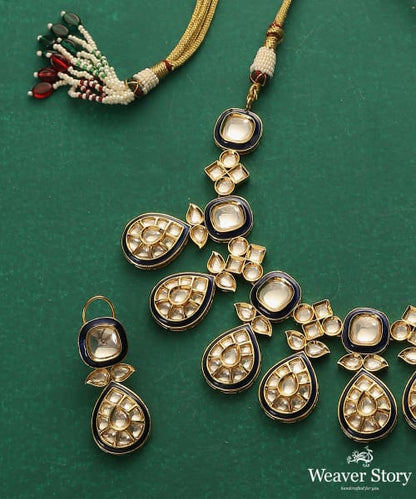 Alayna_Handcrafted_Necklace_Sets_With_Kundan_WeaverStory_03