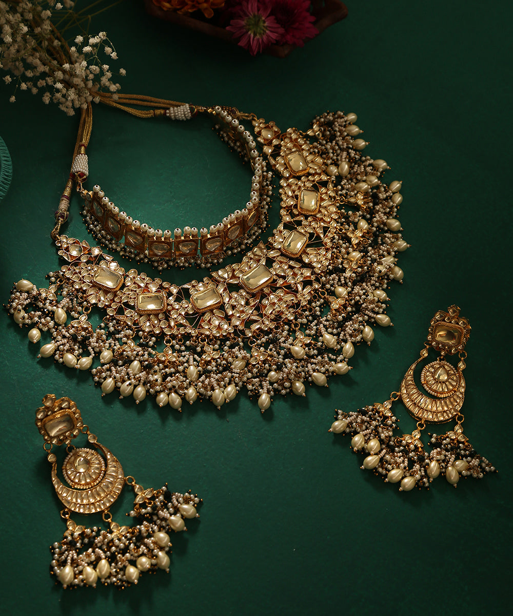 Aishal_Handcrafted_Necklace_Sets_With_Melons,_Kudan_And_Stones_WeaverStory_01