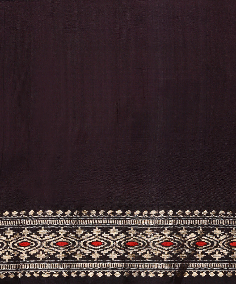 Dark_Wine_Pure_Mulberry_Silk_Saree_With_Gold_Zari_Border_And_Red_Meenakari_And_All_Over_Floral_Motifs_WeaverStory_06
