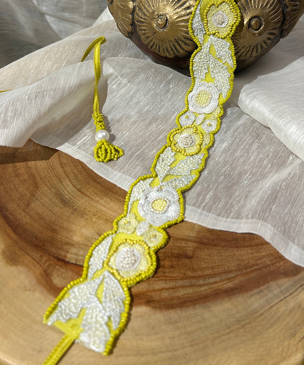 Yellow_Waist_Belt_With_Beaded_Embroidery_And_Tassels_WeaverStory_01